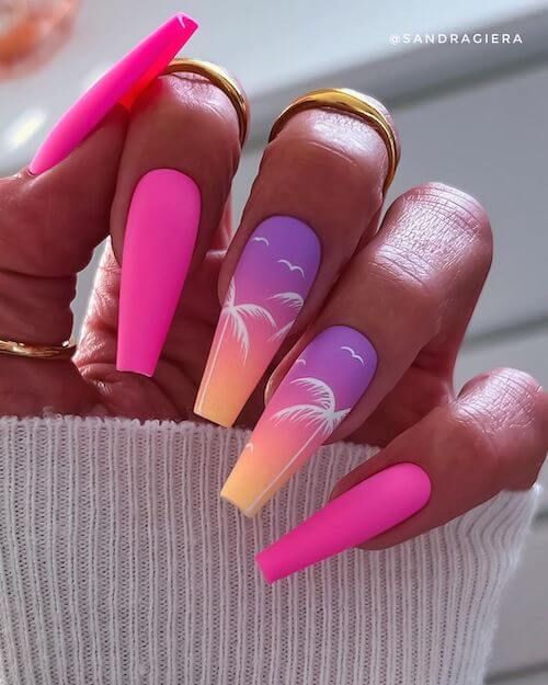 Classy Vacation Nails: Elegant Manicure Ideas for Your Next Getaway